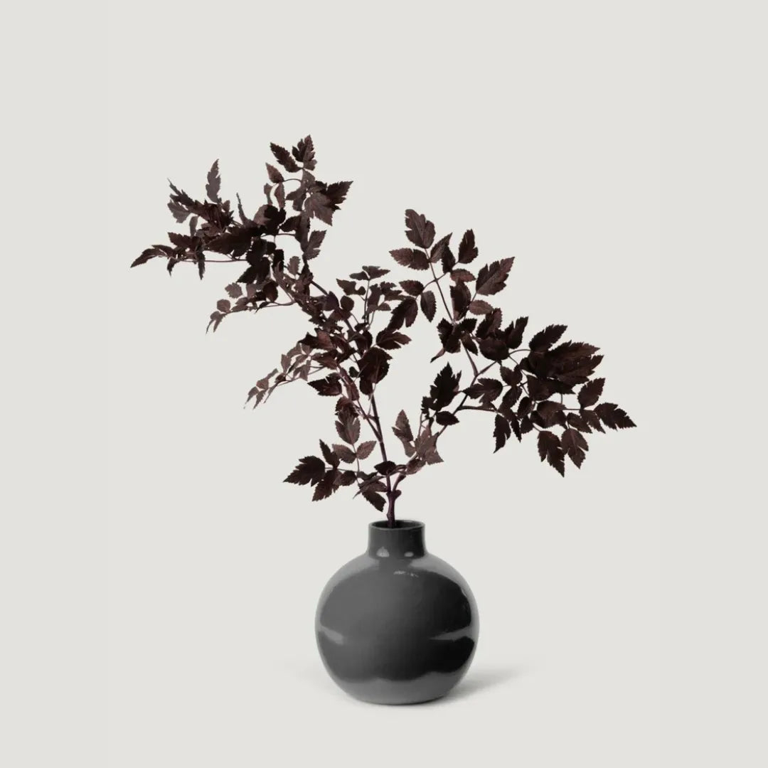 Planta Artificial Cimicifuga com Folhas Roxas - sem vaso