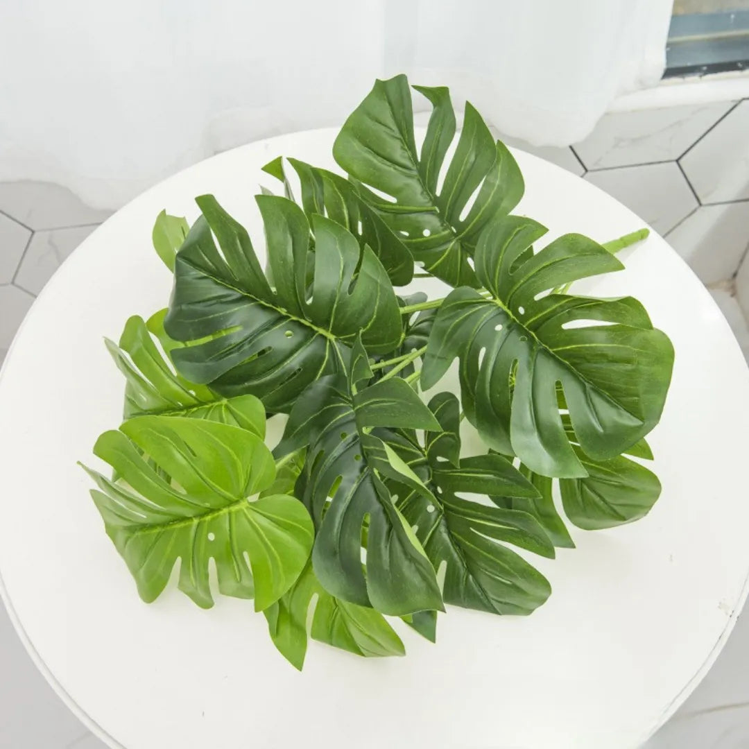 Planta Artificial Monstera com Folhas Tropicais - sem vaso